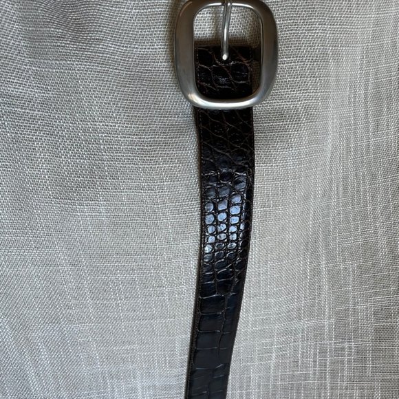 Coach Small Alligator 1 1/2" width Brown belt - Picture 3 of 6